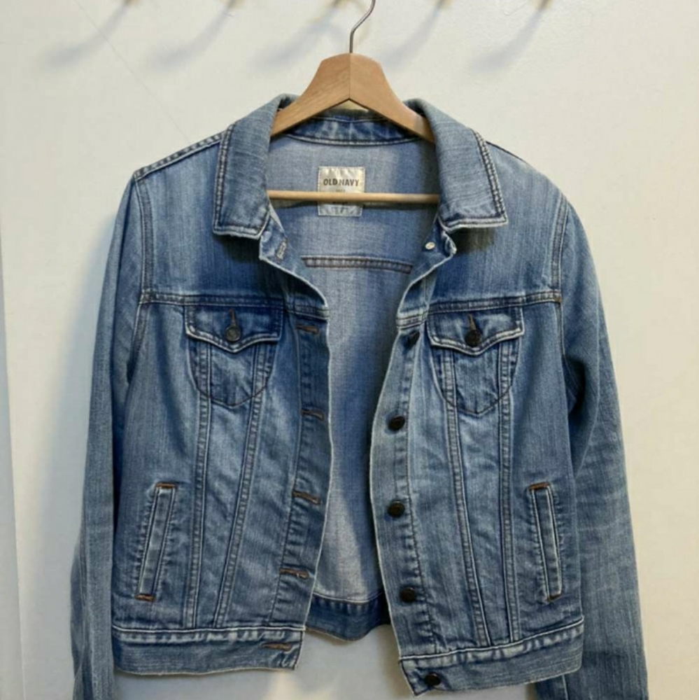 OldNavy | light-wash | Jean Jacket | Large